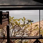 Nomad Buzios Seashore Hostel