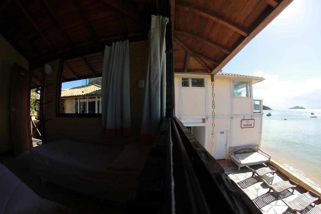 Nomad Seashore Hostal